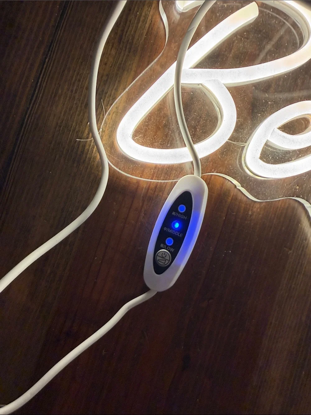 LED 'Be Kind' White Neon Wall Sign - Home Wall Decor
